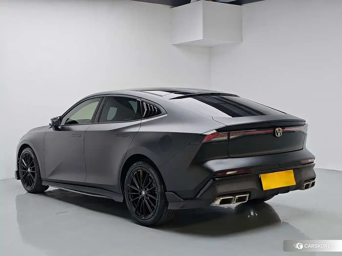 Chang'an Changan UNI-V 2024 Silver/gray из Китая, фото 5