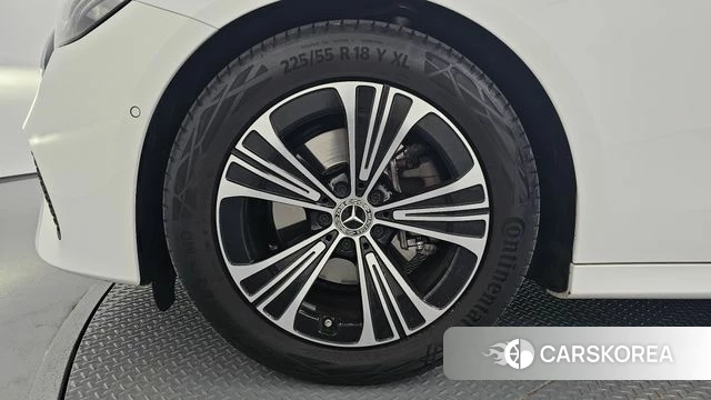 Mercedes-Benz E-Class W214 id 4533223 из Кореи 25