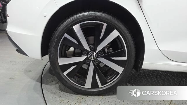 Volkswagen Golf 8th Generation id 4375093 из Кореи 27