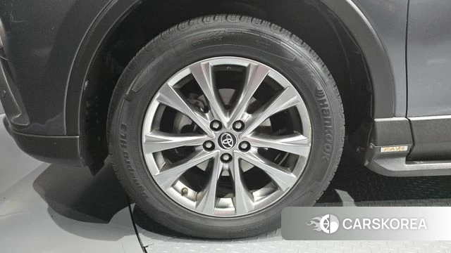 Toyota RAV4 id 4435568 из Кореи 26