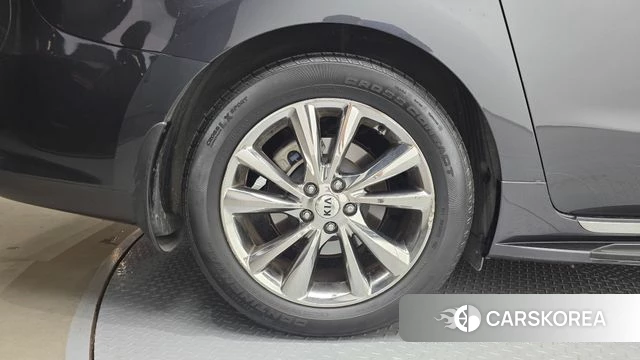 Kia The New Carnival id 4708648 из Кореи 32