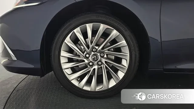 Lexus ES300h 7th generation id 3504199 из Кореи 15