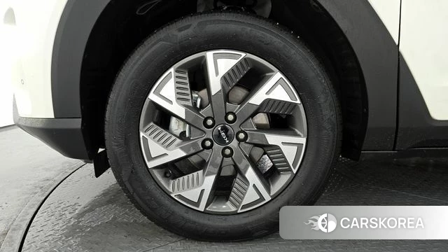 Ssangyong The New Torres id 3805220 из Кореи 15