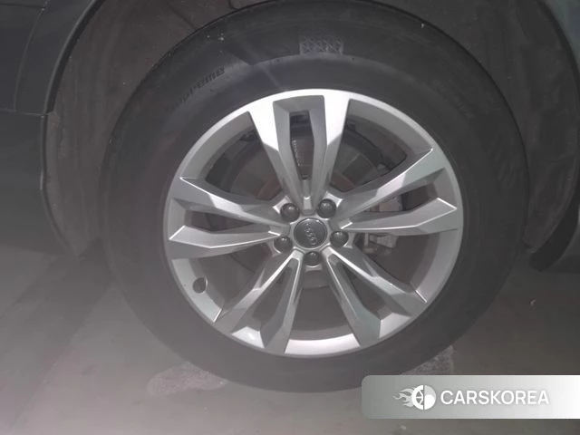 Audi Q7 (4M) 2019 Серый из Кореи, фото 6