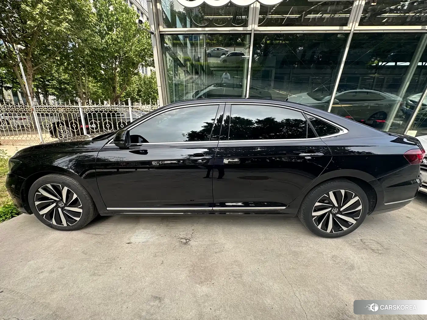 Volkswagen Passat id 4545819 из Китая 11