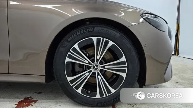 Mercedes-Benz E-Class W214 id 3052675 из Кореи 14