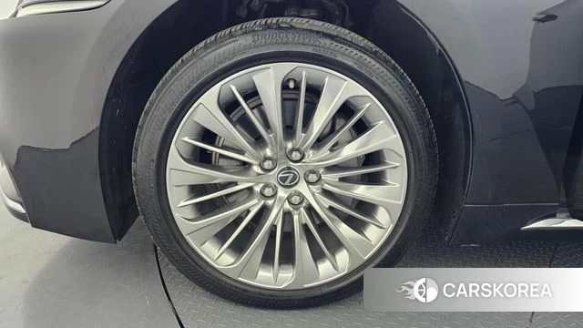 Lexus LS500h 5th generation id 4188031 из Кореи 15