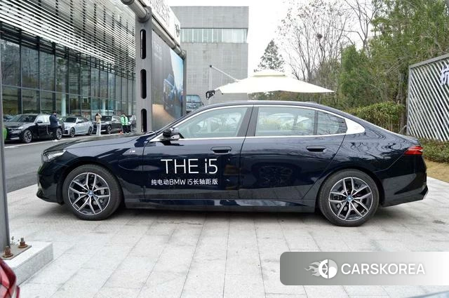 BMW i5 id 4271869 из Китая 9