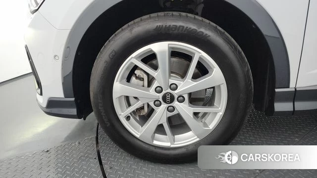 Audi Q3 (F3) id 4194186 из Кореи 26