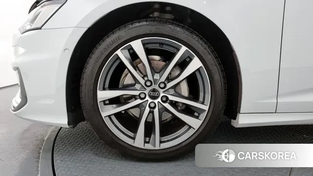 Audi A6 (C8) id 2889891 из Кореи 15