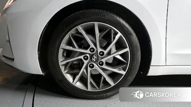 Hyundai The New Avante AD id 3801417 из Кореи 15