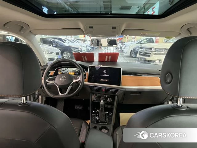 Volkswagen Bora id 4273632 из Китая 19