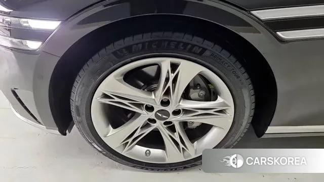 Genesis G90 (RS4) id 3262165 из Кореи 13