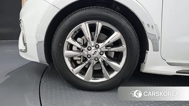 Kia The New Carnival id 3573893 из Кореи 15