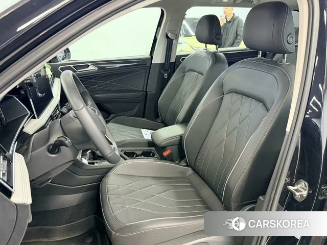 Volkswagen Tiguan L id 4272060 из Китая 13