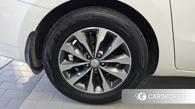 Kia All New Carnival id 4647896 из Кореи 15