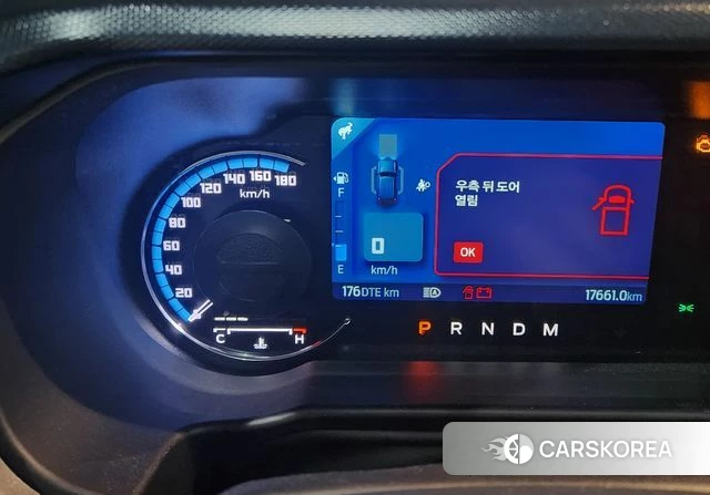 Ford Bronco 6th Generation 2023 Белый из Кореи, фото 5
