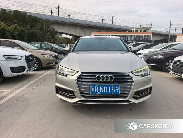 Audi A4L 2018 Шампань из Китая, фото 5