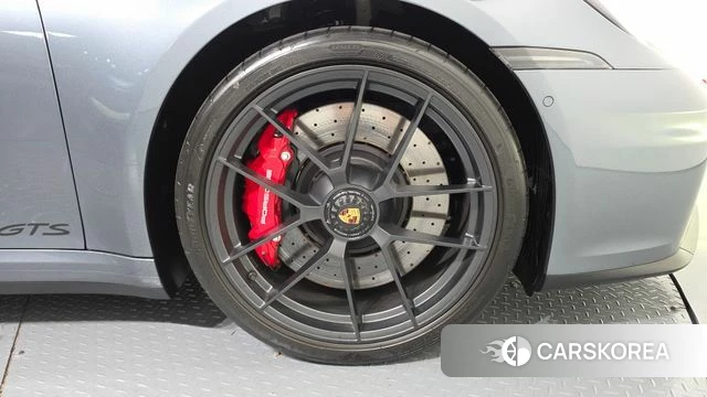 Porsche 911(992) id 4479936 из Кореи 27