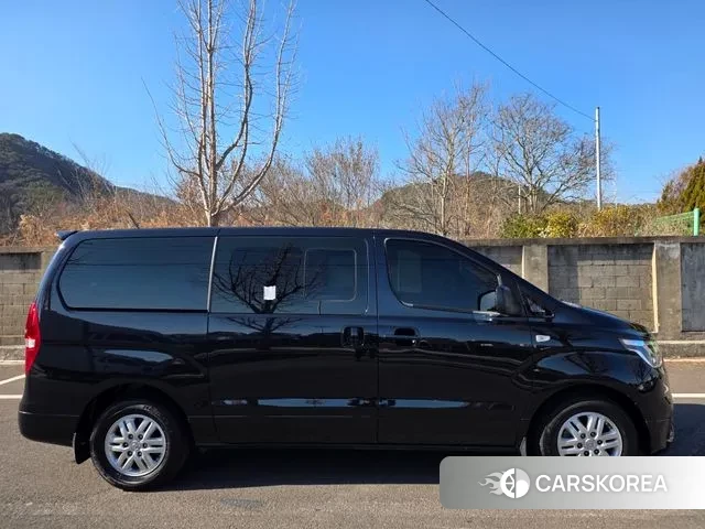 Hyundai The New Grand Starex id 3631438 из Кореи 14