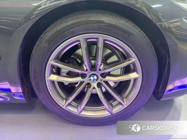 BMW 5 Series (G30) id 3772536 из Кореи 13