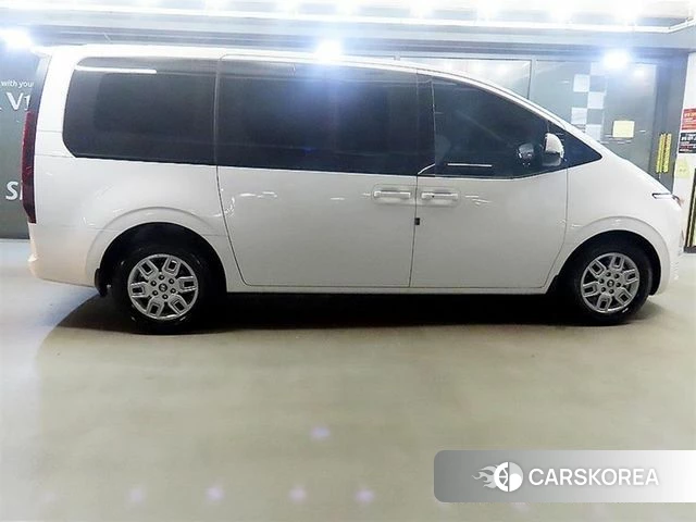 Hyundai Staria id 4254946 из Кореи 15