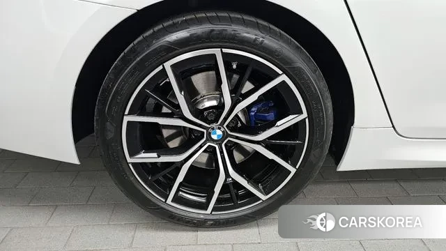 BMW 5 Series (G30) id 3006990 из Кореи 15