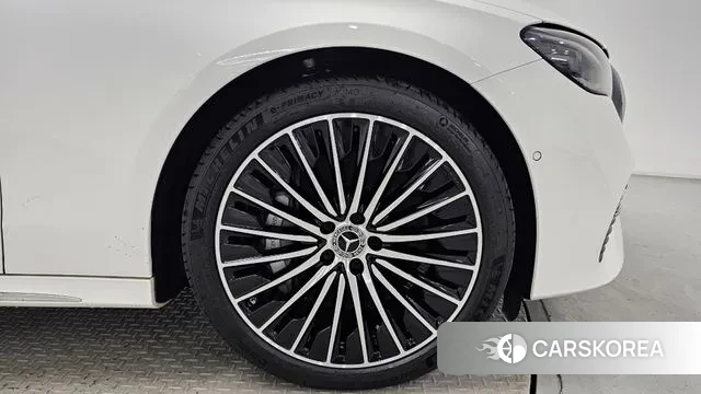 Mercedes-Benz E-Class W214 id 3272550 из Кореи 15