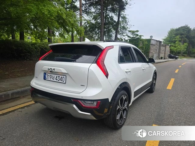 Kia Di Ol Nu Niro id 4382825 из Кореи 15