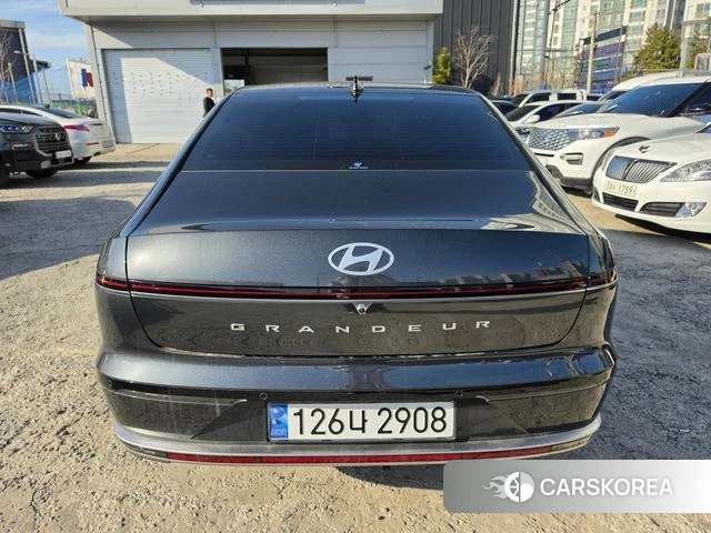 Hyundai Grandeur (GN7) id 3810950 из Кореи 15