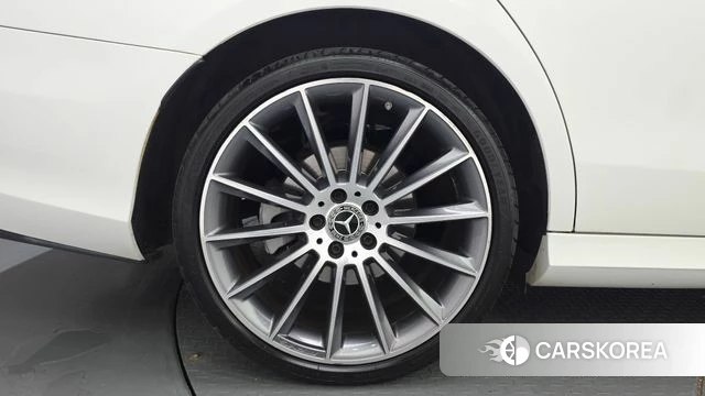 Mercedes-Benz E-Class W213 id 4663081 из Кореи 27