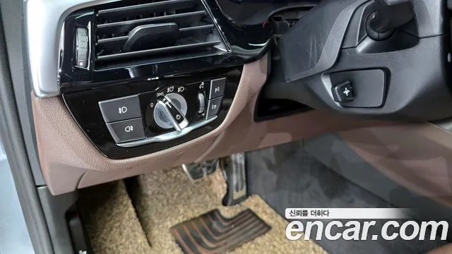 BMW 5 Series (G30) id 2701425 из Кореи 15