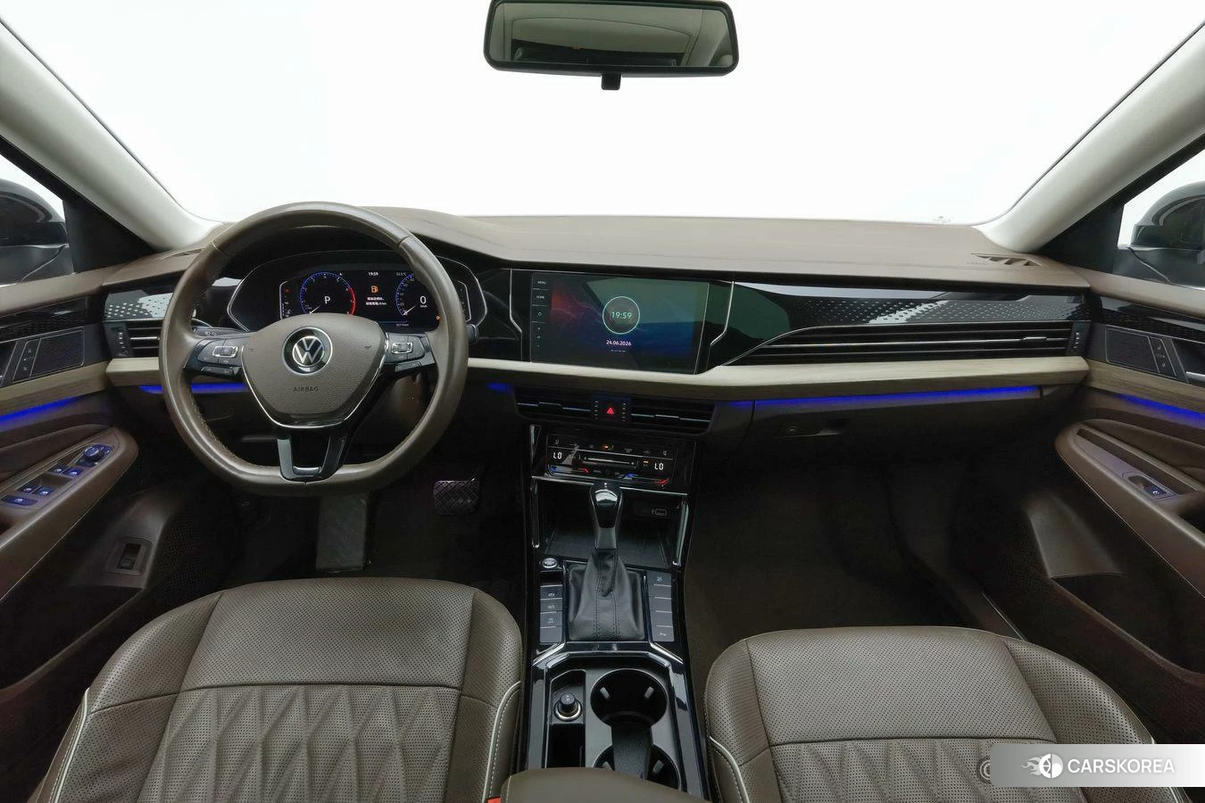 Volkswagen Passat id 4510853 из Китая 19