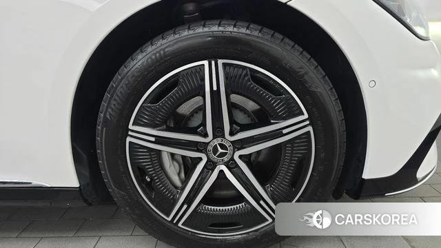 Mercedes-Benz EQE V295 id 4710634 из Кореи 15