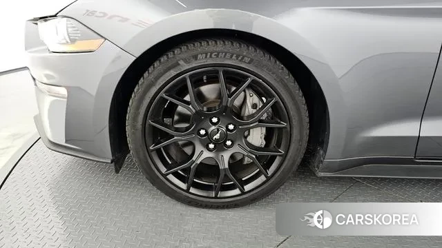 Ford Mustang id 2889929 из Кореи 15