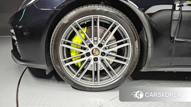 Porsche Panamera (971) id 4443049 из Кореи 29