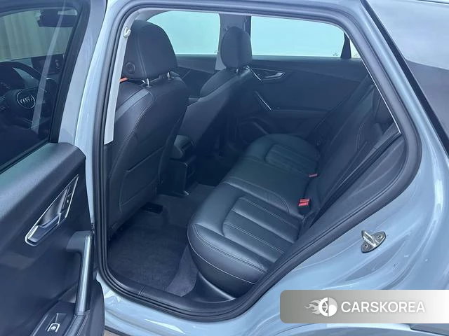 Audi Q2L id 4276349 из Китая 16