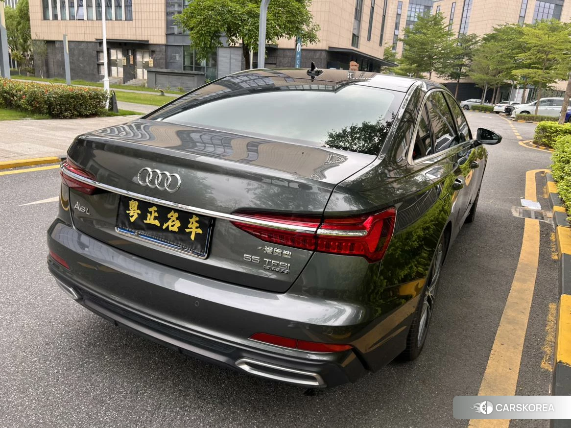 Audi A6L id 4462110 из Китая 12