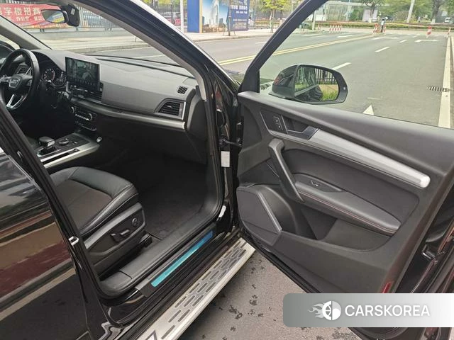 Audi Q5L id 4219973 из Китая 29
