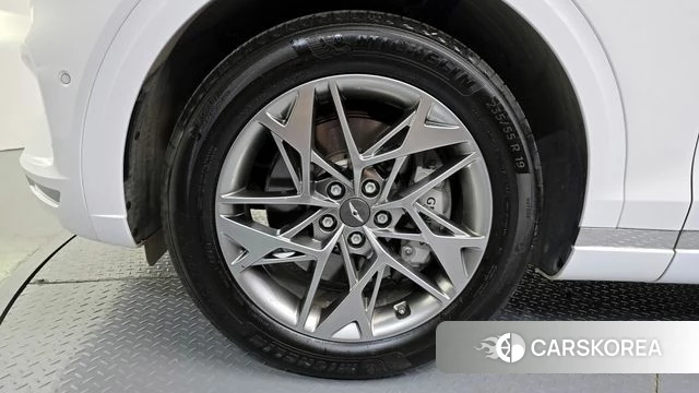 Genesis GV70 id 4395452 из Кореи 15