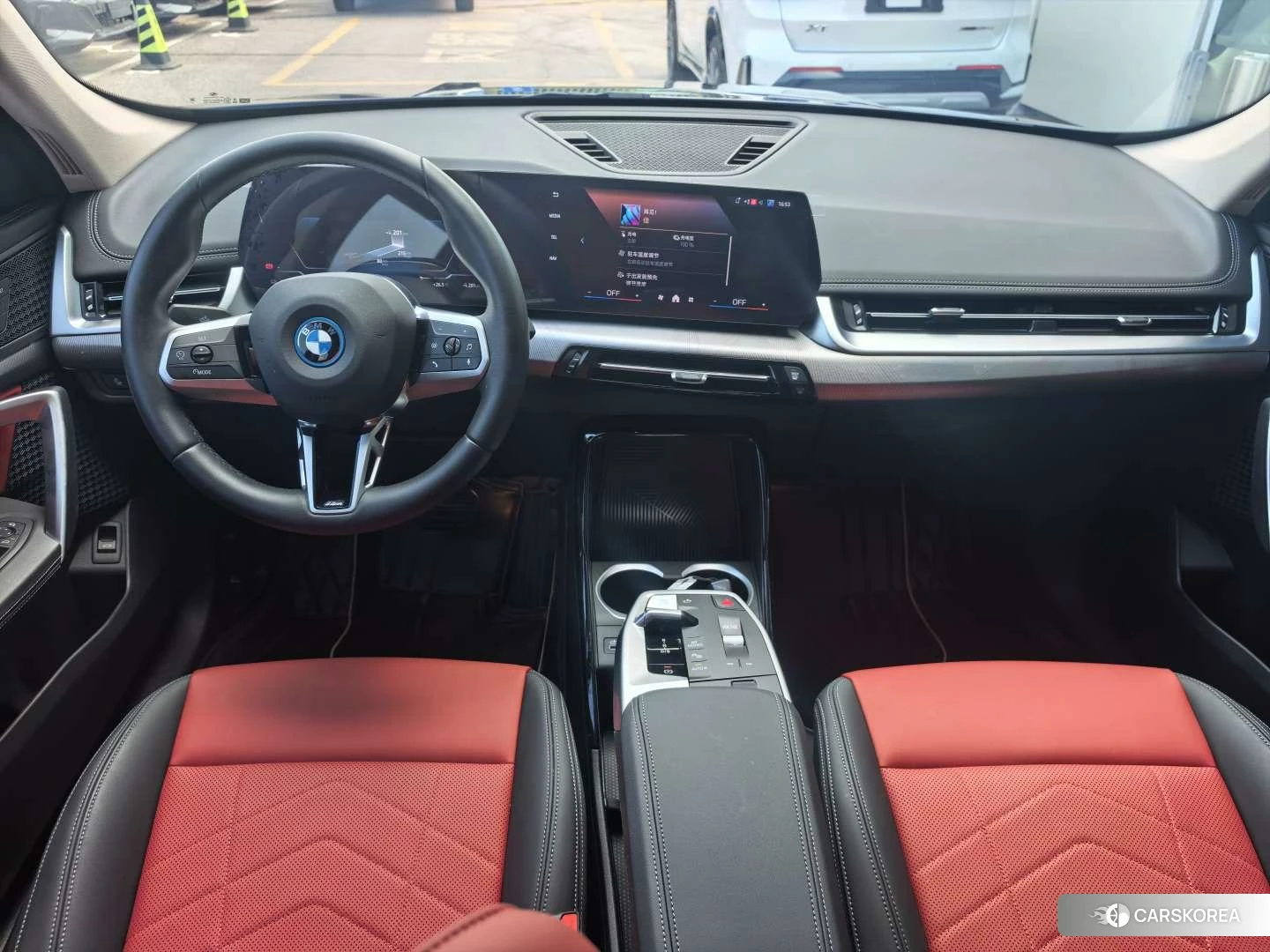 BMW iX1 2025 Черный из Китая, фото 5