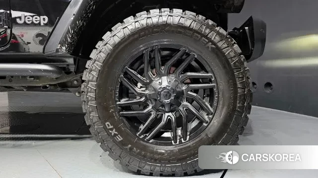 Jeep Gladiator (JT) id 3378402 из Кореи 15