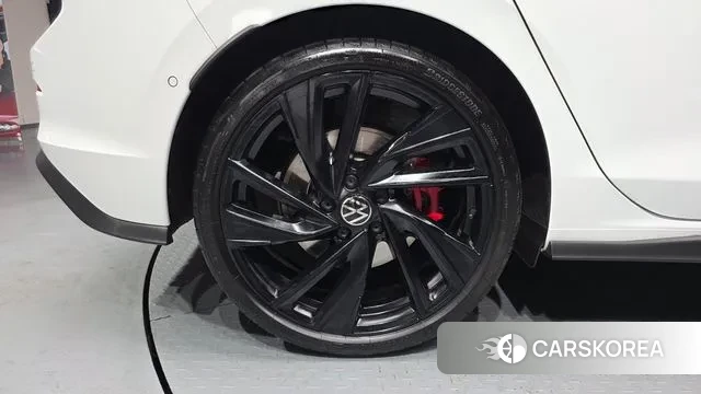 Volkswagen Golf 8th Generation id 3745268 из Кореи 15