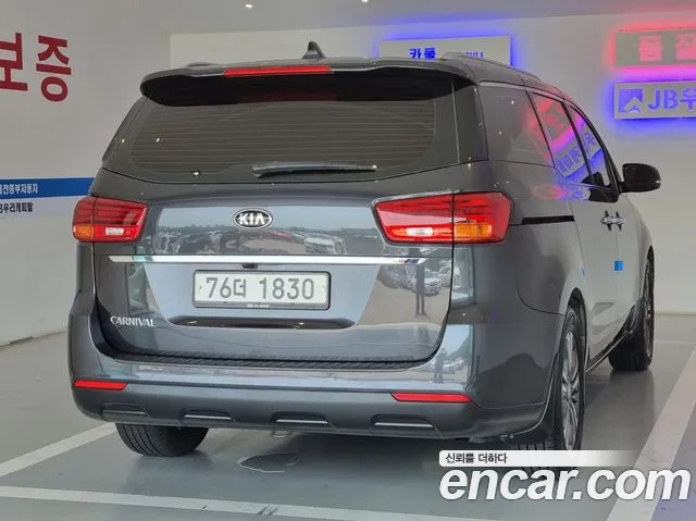 Kia The New Carnival id 2937073 из Кореи 15