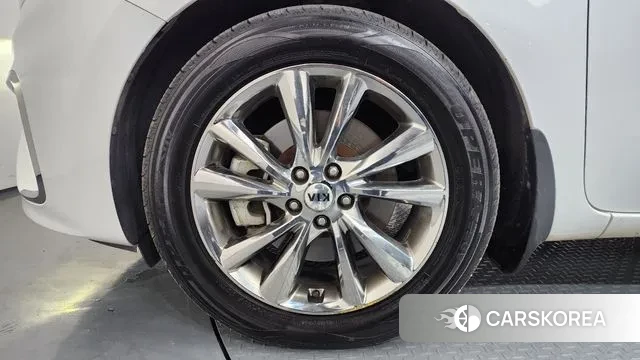 Kia The New Carnival id 3563300 из Кореи 15