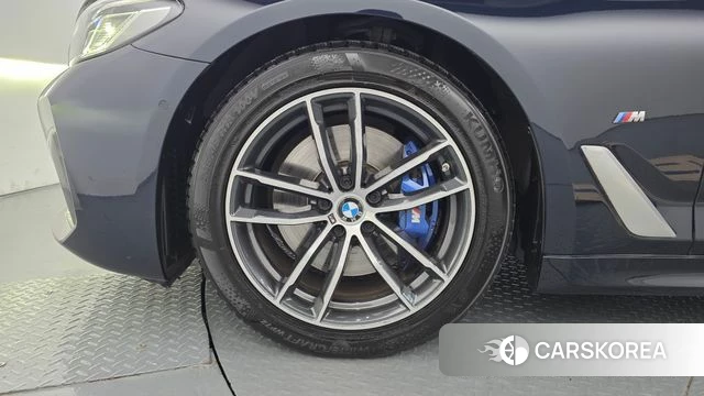 BMW 5 Series (G30) id 4835815 из Кореи 15