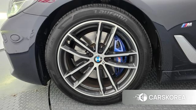 BMW 5 Series (G30) id 4864139 из Кореи 29