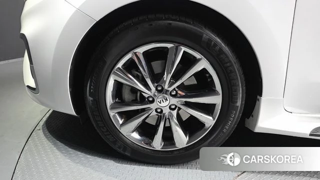 Kia The New Carnival id 3834603 из Кореи 15