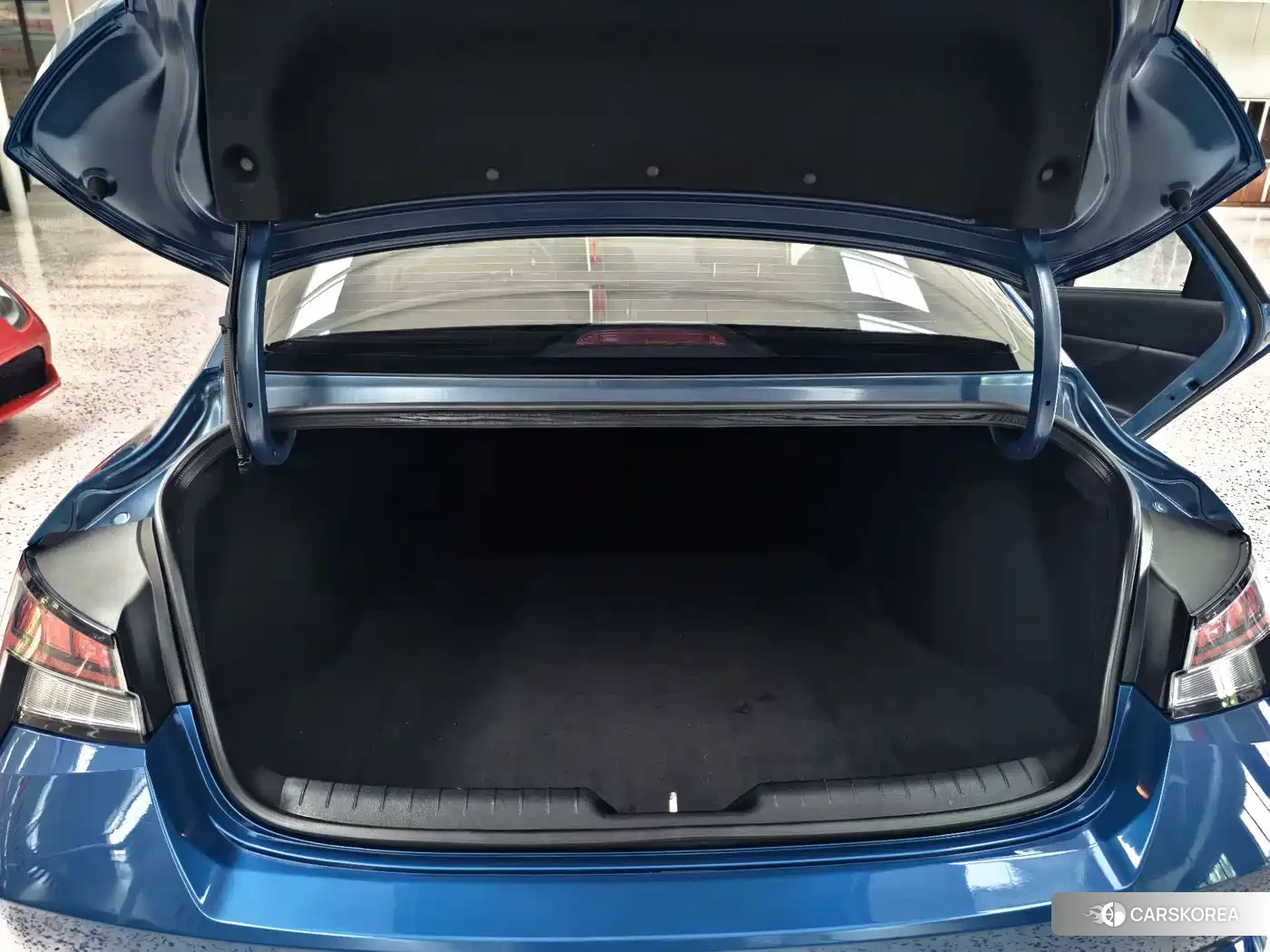 Hyundai Elantra id 4576364 из Китая 19