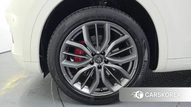 Maserati Levante id 3885885 из Кореи 15